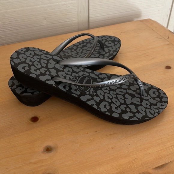 Havaianas wedge Flip Flop Sandals - Picture 2 of 6